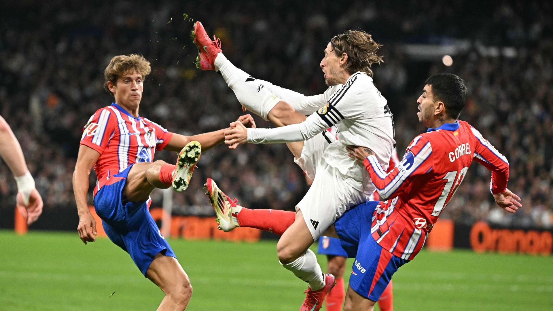 展现出的出 展现出的出